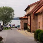 Sloneczny Port Bed & Breakfast
