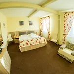 Sloneczny Port Bed & Breakfast 4*