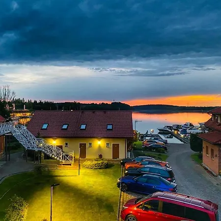 فندق مبيت وإفطار Sloneczny Port *