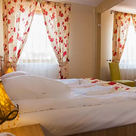 Bed & Breakfast Sloneczny Port 4*