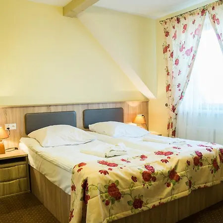 Sloneczny Port 4*