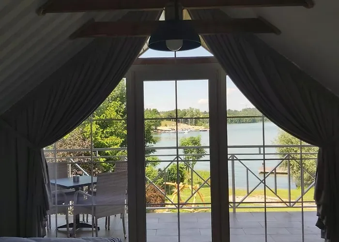 Sloneczny Port Bed & Breakfast